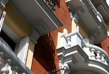 Office of the month at Colonial: José Abascal, 45
