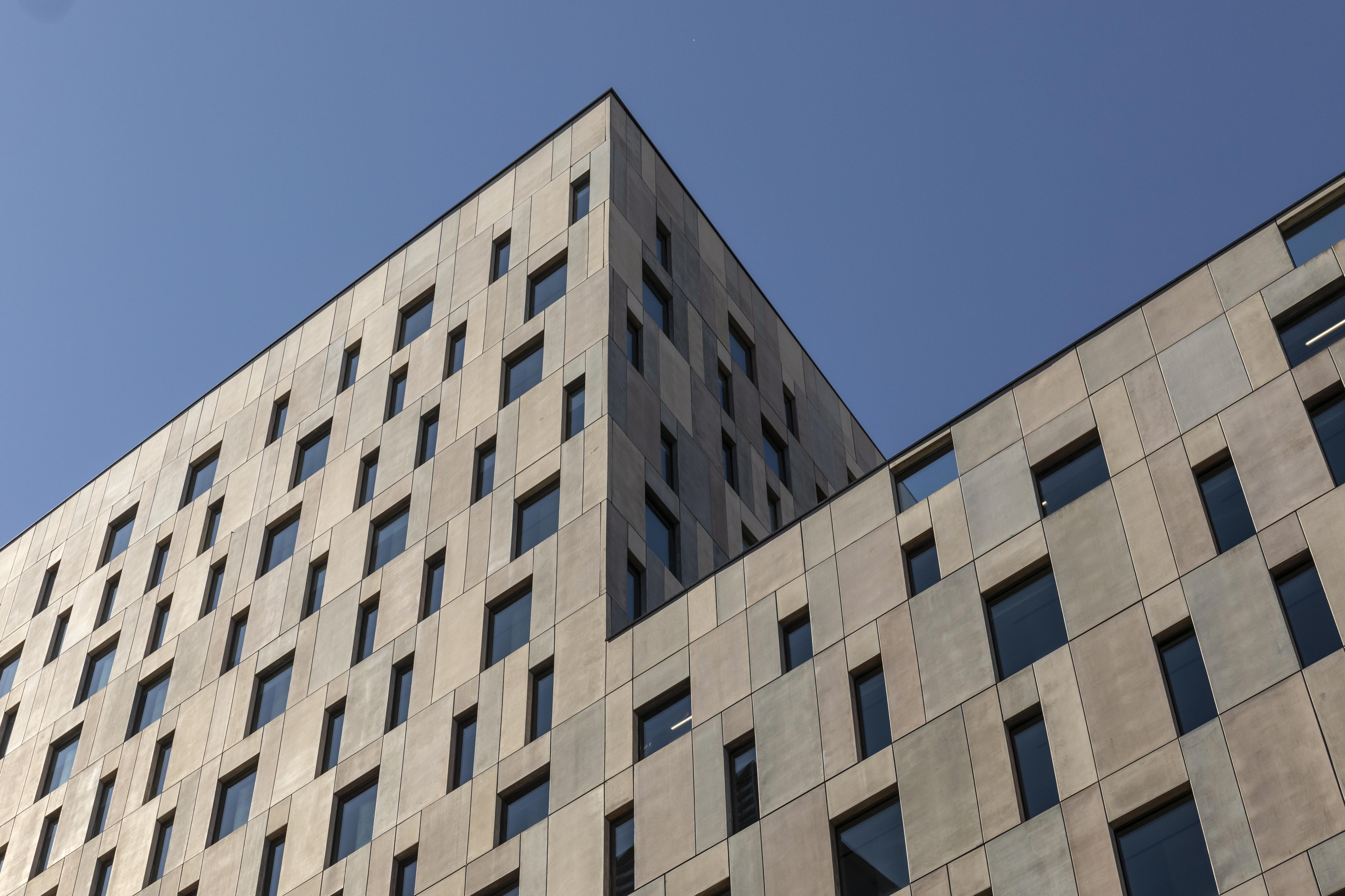 Diagonal 197: The Office Building That Connects Your Company with Success