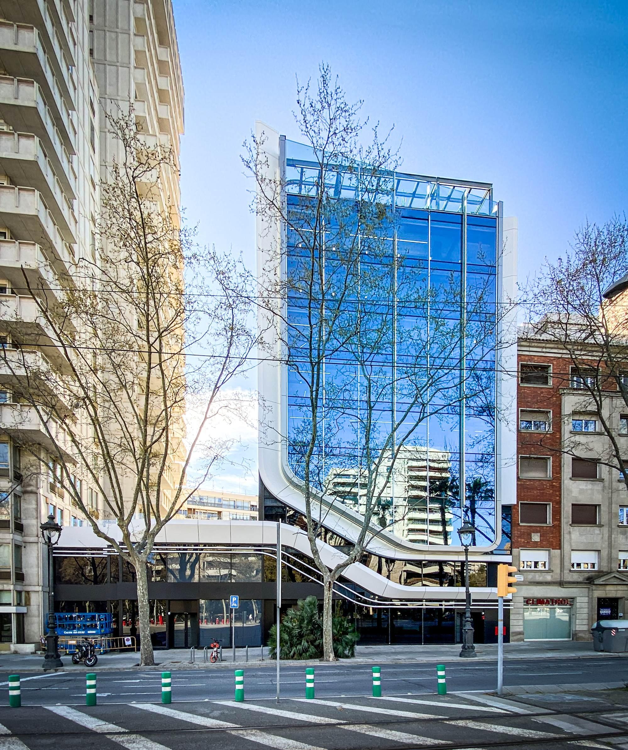 Diagonal 525