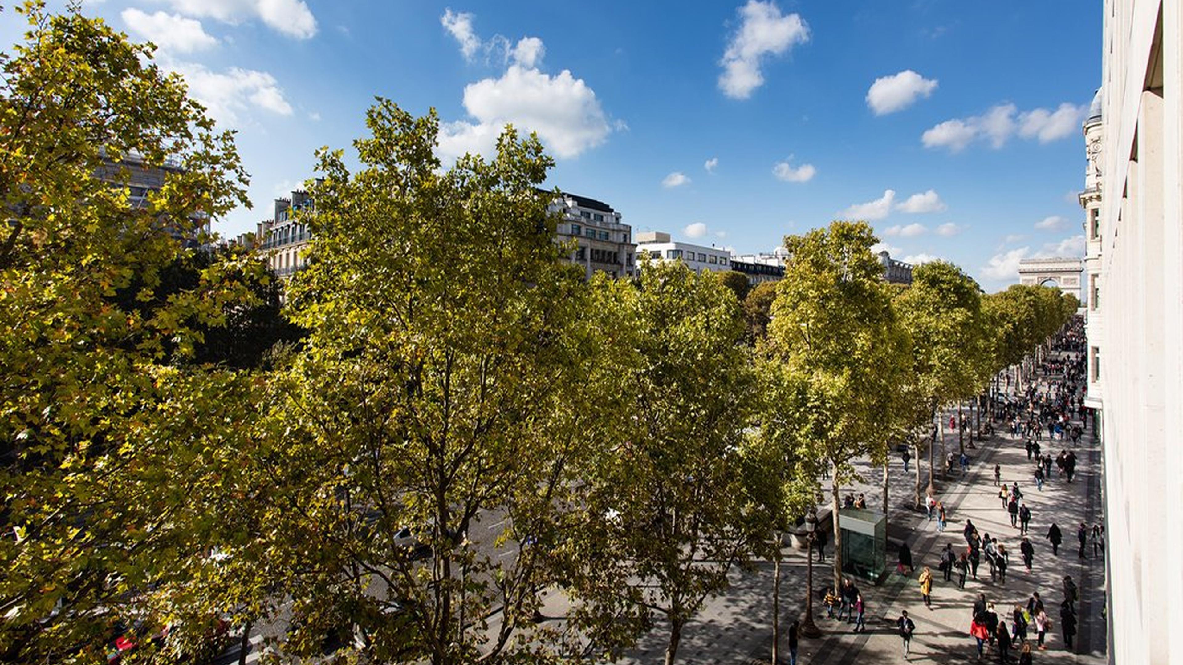 90 Champs - Élysées