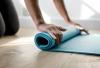 Yoga en la oficina para combatir el estrés